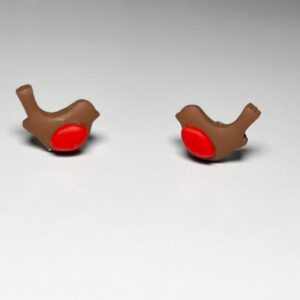 Red robin stud earrings