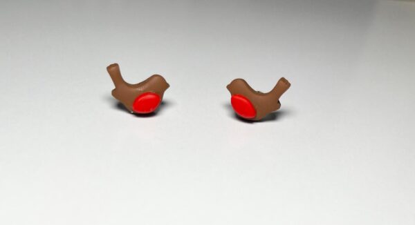 Red robin stud earrings